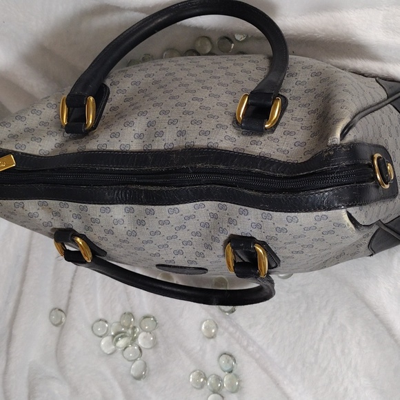 Authentic GUCCI Handbag - Picture 9 of 16